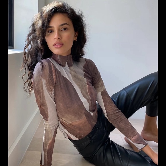 Wilfred Tops - Wilfred Maui Mock Neck Long Sleeve Blouse (Aritzia)